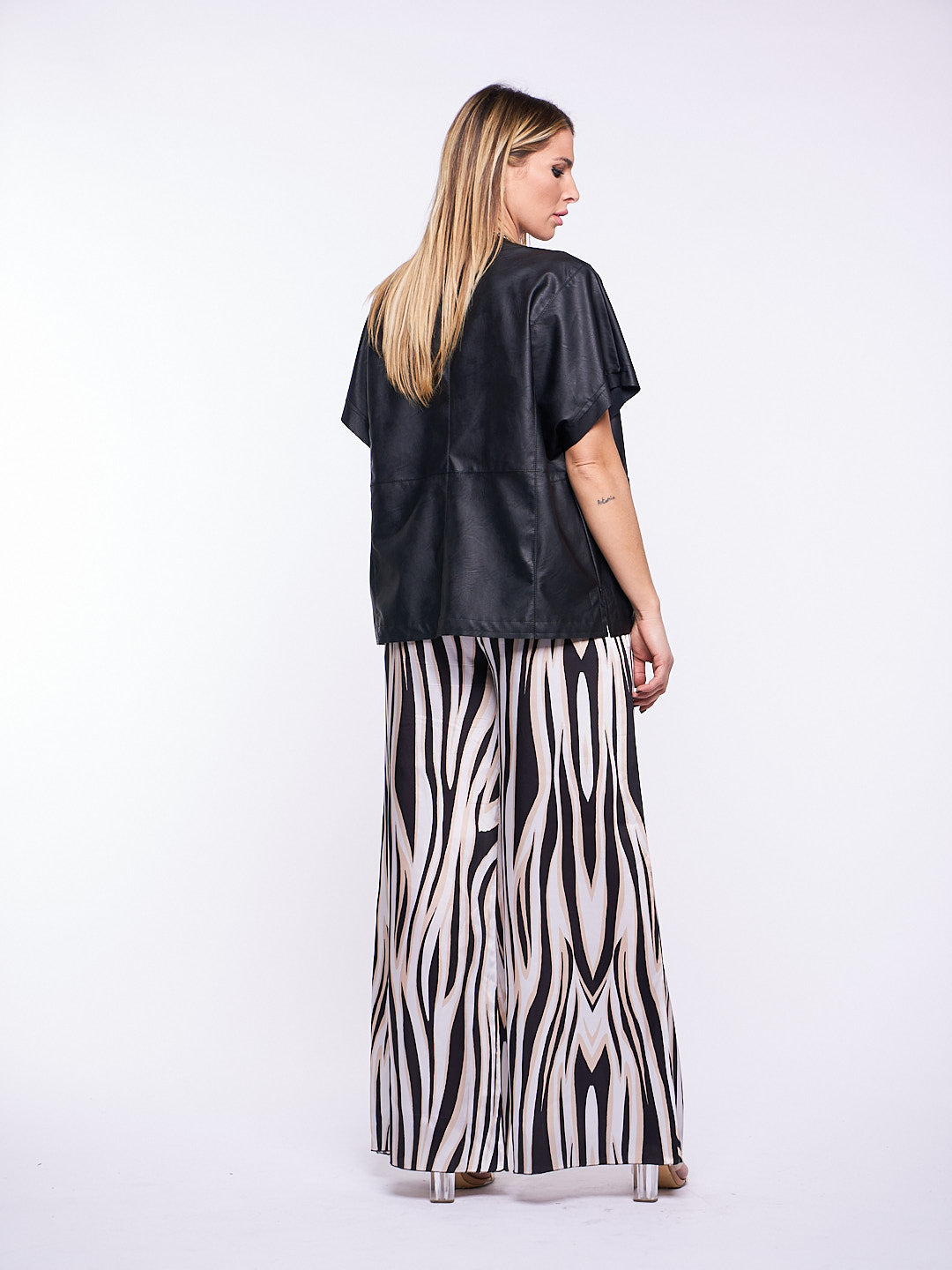 Giacchino smanicato Lizzy Ecopelle NERO