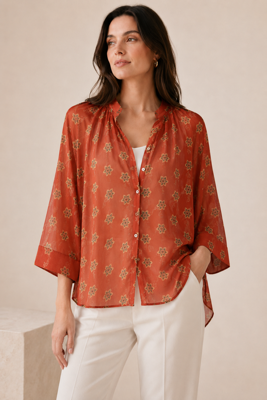 Camicia coreana KIKI in chiffon fantasia color tabasco