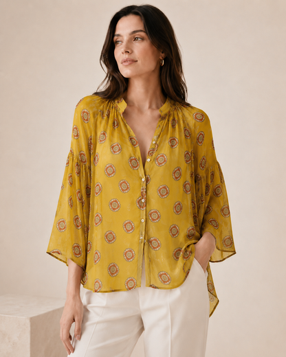 Camicia coreana KIKI in chiffon fantasia color GIALLO ZAFFERANO